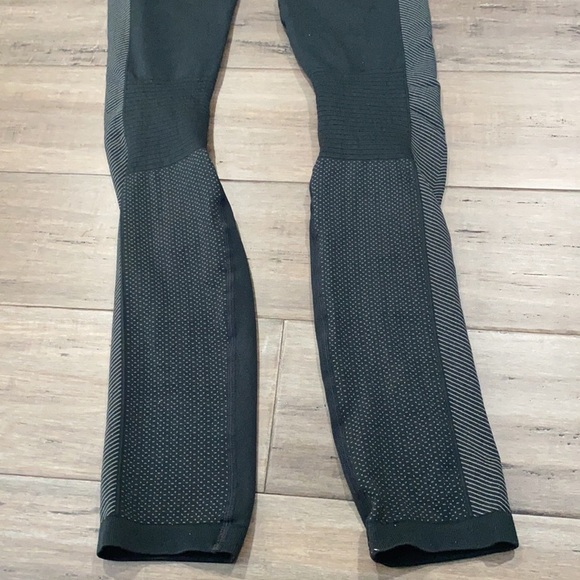 5 for $25 Nike high waisted leggings full length - Picture 6 of 12